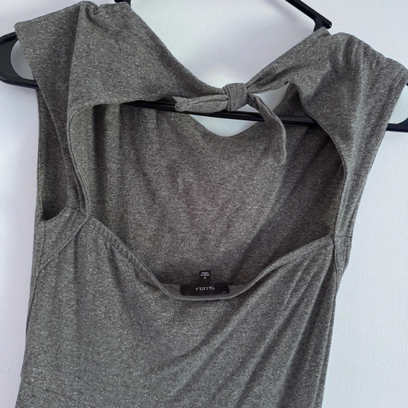 1 🩶 Talula Aritzia Open Back Dress - Picture 5 of 6